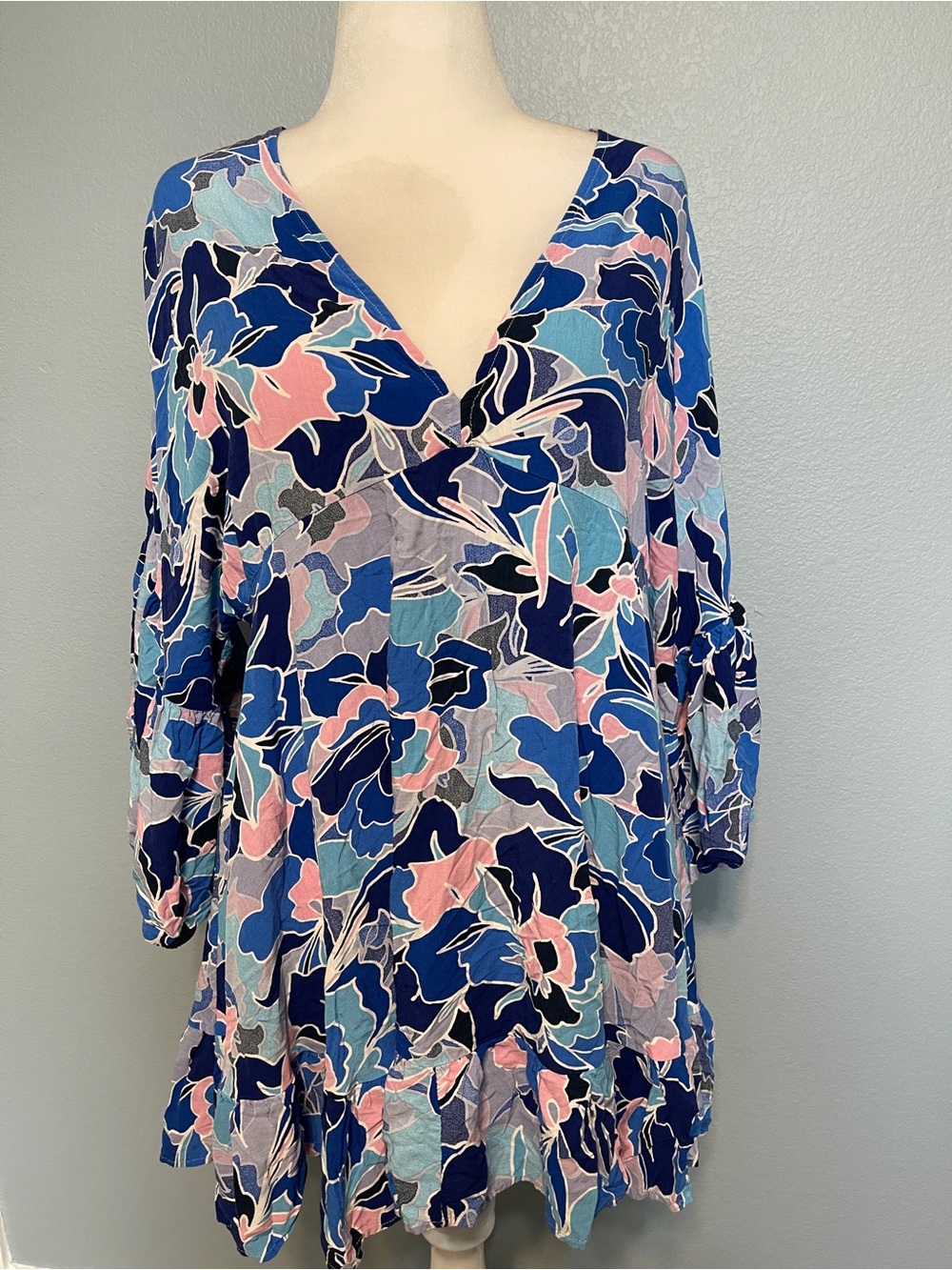 Label of Love Floral Mini Dress Blue Pink Ruffle Hem Boho Resort Coastal Large